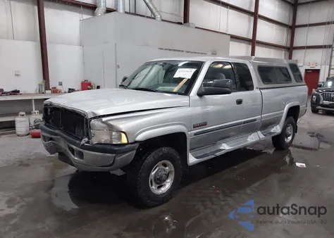 2001 Dodge Ram 2500 St z USA, uszkodzony, nr VIN 3B7KF23651G735797